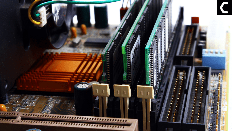 How RAM has Evolved and Should you UPGRADE to DDR5?
