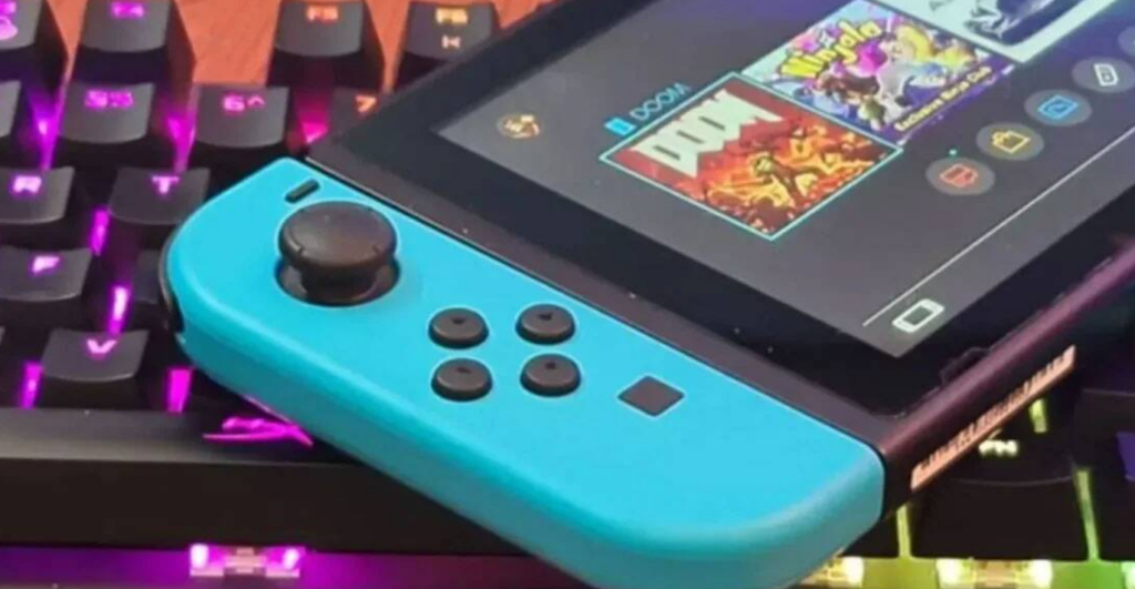 Keyboard and Nintendo Switch for PC Gaming vs Handheld Gaming