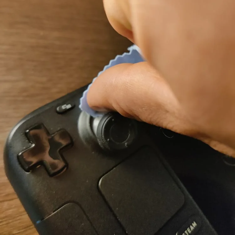 Cleaning Steam Deck Joystick with Microfiber Cloth